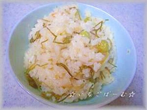 ☆グリーンピースde豆ごはん☆もちもち☆おいしい☆